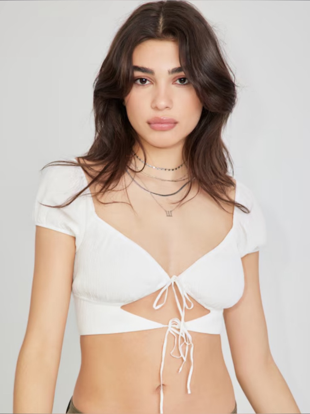 Garage Clara Crop Top in White Size M (BRAND NEW WITHOUT TAGS)